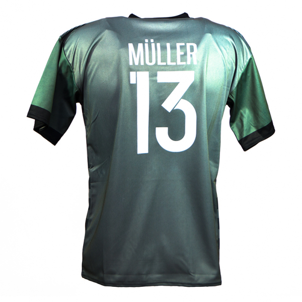 Duitsland uit fan voetbalshirt Müller (OP = OP)